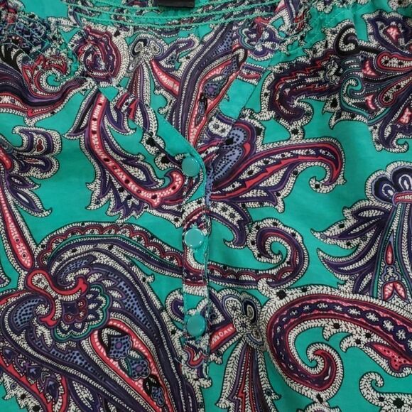 Ann Taylor green paisley blouse - Picture 2 of 3